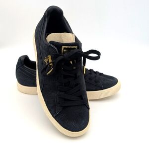Puma "Clyde" Sneakers